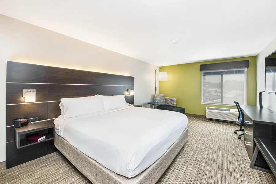 Holiday Inn Express & Suites Delafield by IHG hotel detail image 6
