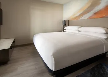 Torrance Marriott Redondo Beach hotel thumbnail 8