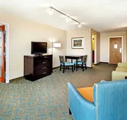 Holiday Inn Express & Suites Charleston DWTN - Medical CTR by IHG hotel detail image 5