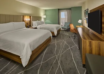 Holiday Inn Express & Suites Charleston DWTN - Medical CTR by IHG hotel thumbnail 8