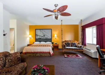 Super 8 by Wyndham Salina hotel thumbnail 7