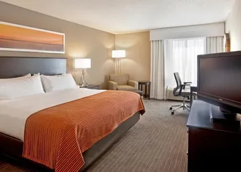 Holiday Inn Express St Paul S - Inver Grove Hgts by IHG hotel thumbnail 7