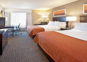 Holiday Inn Express St Paul S - Inver Grove Hgts by IHG hotel thumbnail 8