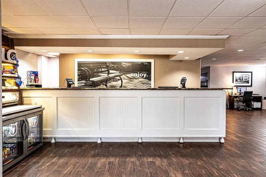 Hampton Inn Salisbury hotel detail image 6