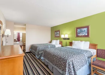 Days Inn by Wyndham Jackson hotel thumbnail 3