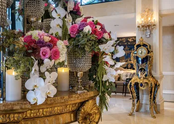 Beverly Hills Plaza Hotel & Spa hotel thumbnail 2