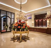 Beverly Hills Plaza Hotel & Spa hotel detail image 4