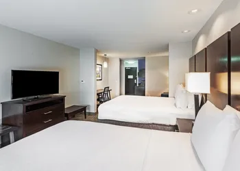 Holiday Inn Express & Suites Austin NW - Lakeway by IHG hotel thumbnail 4