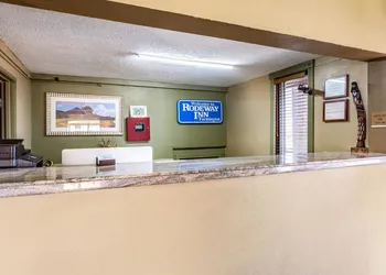 Rodeway Inn Farmington hotel thumbnail 2