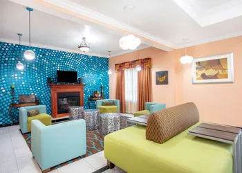 La Quinta Inn & Suites by Wyndham St. Augustine hotel thumbnail 2
