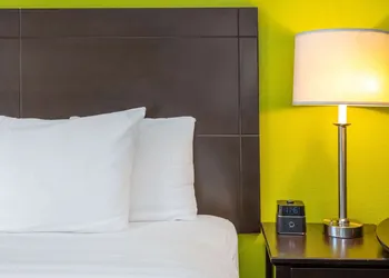 La Quinta Inn & Suites by Wyndham St. Augustine hotel thumbnail 5