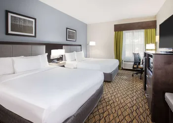 Wingate by Wyndham Roseville/Detroit hotel thumbnail 6