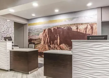 La Quinta Inn & Suites by Wyndham Grand Junction hotel thumbnail 2