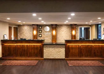 Comfort Inn Farmington Hills - Detroit Northwest hotel thumbnail 3
