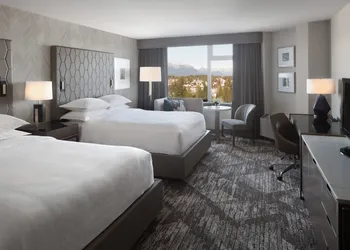Sheraton Vancouver Guildford Hotel hotel thumbnail 8