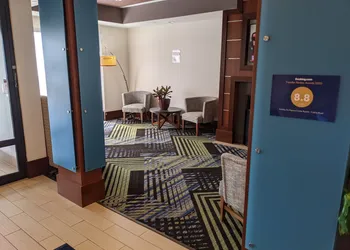 Holiday Inn Express Cedar Rapids (Collins Rd) by IHG hotel thumbnail 2