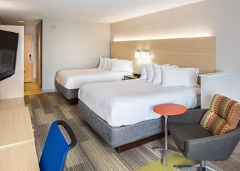 Holiday Inn Express Cedar Rapids (Collins Rd) by IHG hotel thumbnail 5