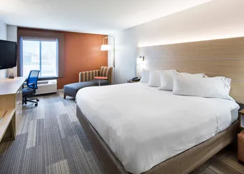 Holiday Inn Express Cedar Rapids (Collins Rd) by IHG hotel thumbnail 6