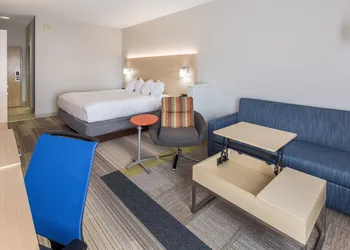 Holiday Inn Express Cedar Rapids (Collins Rd) by IHG hotel thumbnail 8