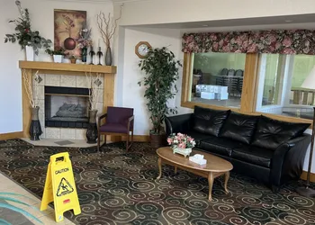 Express Inn & Suites hotel thumbnail 2