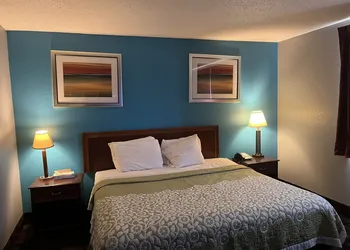 Rodeway Inn Whitehall hotel thumbnail 5
