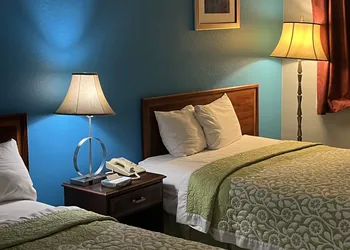 Rodeway Inn Whitehall hotel thumbnail 8
