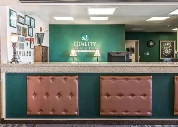 Quality Inn & Suites Escanaba North hotel thumbnail 6