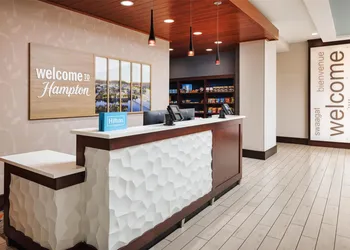 Hampton Inn & Suites Chattanooga/Hamilton Place hotel thumbnail 3