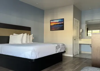 Surfside Inn Redondo Beach hotel thumbnail 7