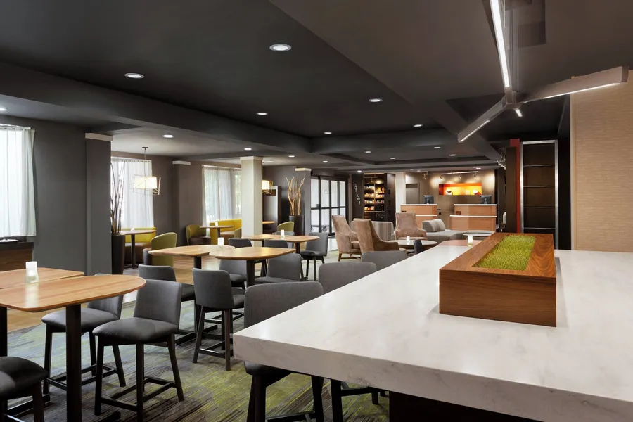 Courtyard by Marriott Tulsa Central hotel detail image 2