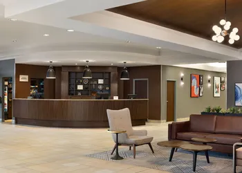 Four Points by Sheraton Edmonton South hotel thumbnail 2