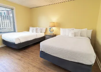 The Oceanfront Litchfield Inn hotel thumbnail 7