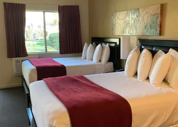 California Suites Hotel hotel thumbnail 5