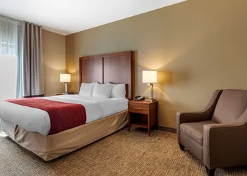 Comfort Inn & Suites Russellville I-40 hotel thumbnail 4
