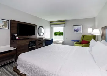 Hampton Inn Port Charlotte hotel thumbnail 6
