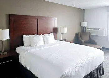 Comfort Inn Plymouth - Minneapolis hotel thumbnail 4