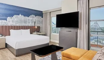 Hyatt Centric The Pike Long Beach hotel detail image 6