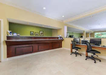 Inn on Storrs hotel thumbnail 2