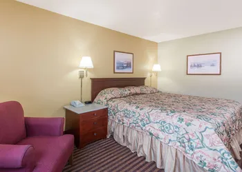 La Vale Inn/Cumberland Area hotel thumbnail 5