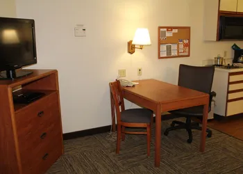Candlewood Suites - Syracuse Airport by IHG hotel thumbnail 5