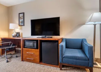 Comfort Inn & Suites South Hill I-85 hotel thumbnail 6