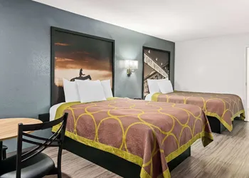 Super 8 by Wyndham Grand Prairie Southwest hotel thumbnail 5