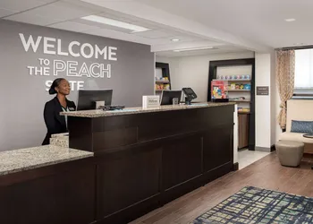 Hampton Inn & Suites Alpharetta hotel thumbnail 4