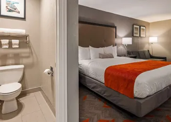 Best Western Plus North Joliet hotel thumbnail 8