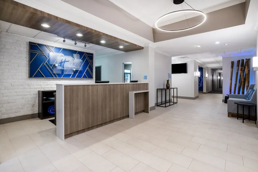Holiday Inn Express Hotel & Suites New Tampa I-75 by IHG hotel detail image 2