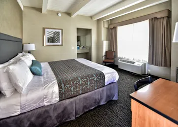 City Center Inn & Suites hotel thumbnail 6