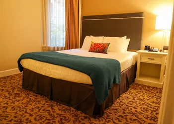 City Center Inn & Suites hotel thumbnail 8