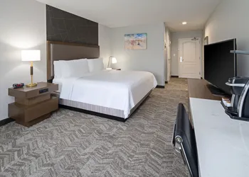 Best Western Valencia/Six Flags Inn & Suites hotel thumbnail 4