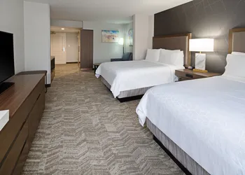 Best Western Valencia/Six Flags Inn & Suites hotel thumbnail 6