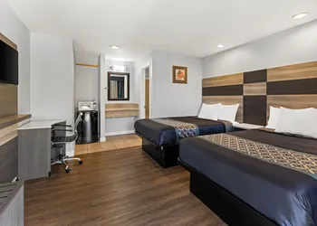 Bay Breeze Inn hotel thumbnail 6